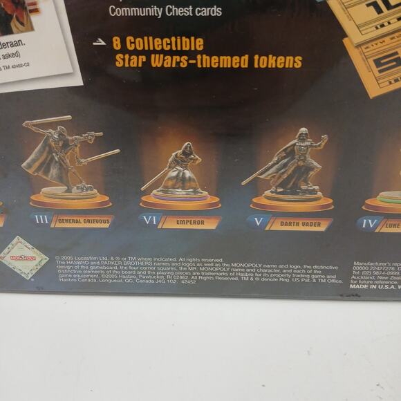 Monopoly Star Wars Saga Edition Board Game Sealed 2005 Parker Brothers NEW - Picture 13 of 14